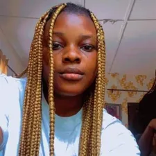 Esther123's profile picture